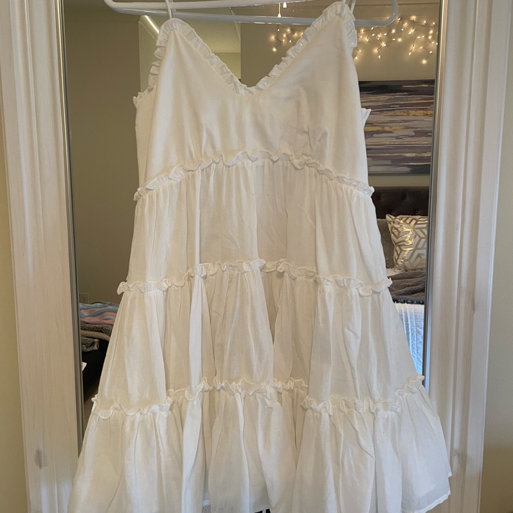 WHITE SHORT SUNDRESS